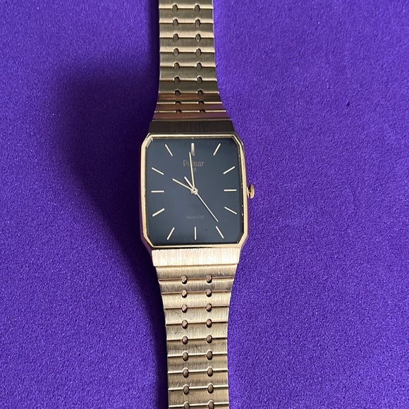 Vintage Pulsar Brushed Gold Toned Chamfer Tank Watch - Picture 2 of 16